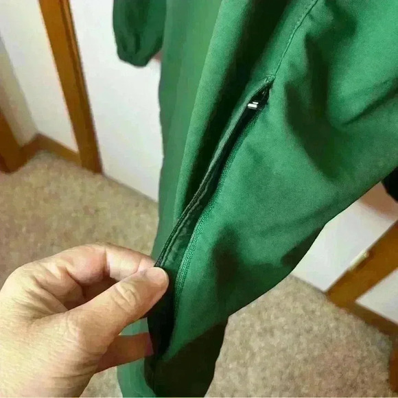 Nike Pullover 1/4 Zip Eagle Football Men XL Green Long Sleeve Kangaroo Pocket - Picture 7 of 8